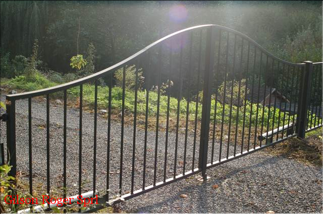Portail acier  namur ferronnerie namur sprl Gilson roger 01