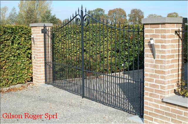 Portail fer forgé Bovesse ferronnerie Namur  Gilson roger  01