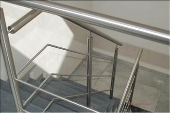 Rampe escalier Inox Flawinne ferronnerie Namur Gilson Roger 01